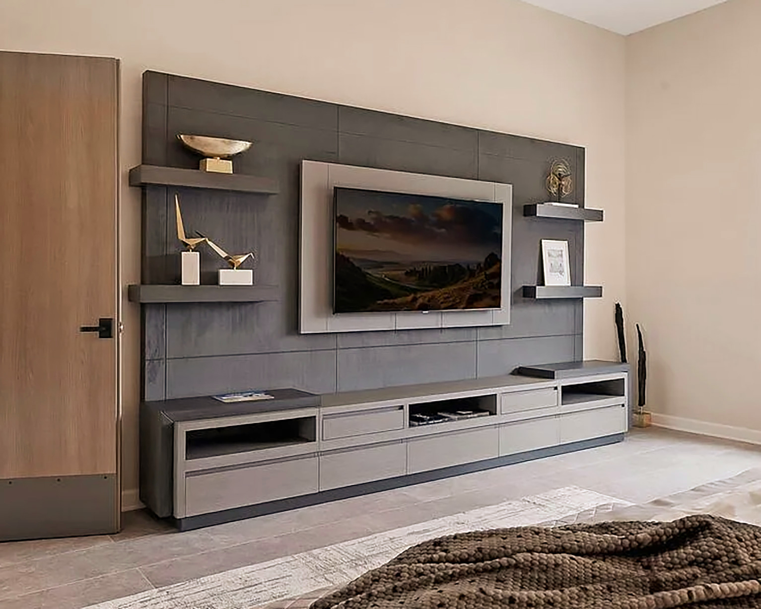 khamila-design-house-bedroom-01_edited.jpg